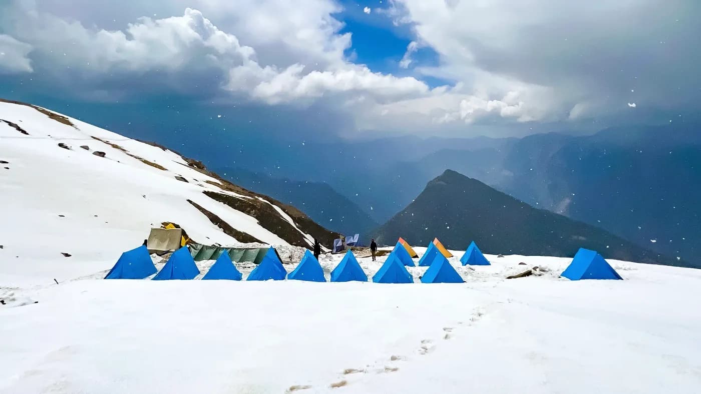 Sar Pass Trek route photograph 1