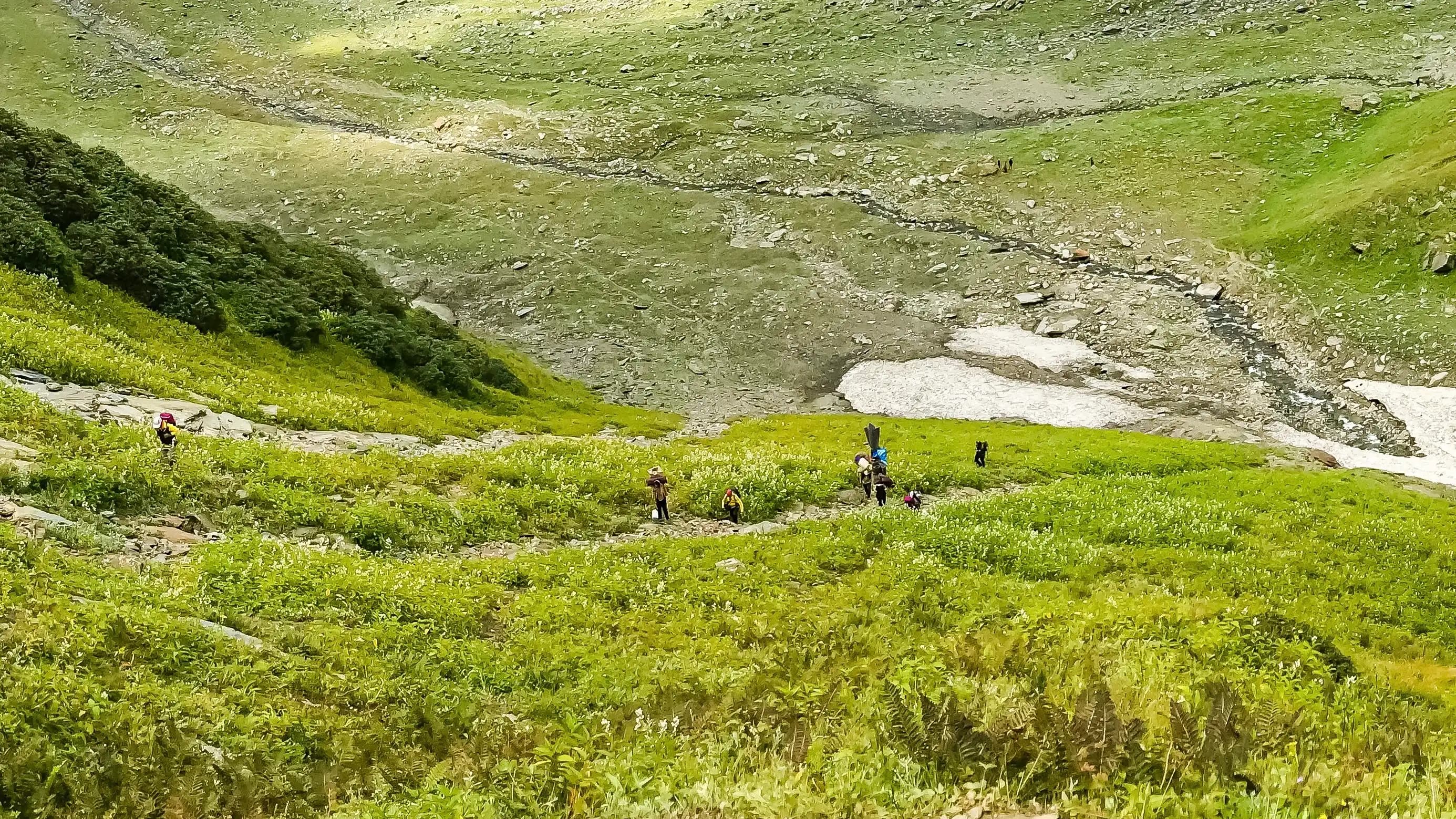 Beas Kund route photograph 4