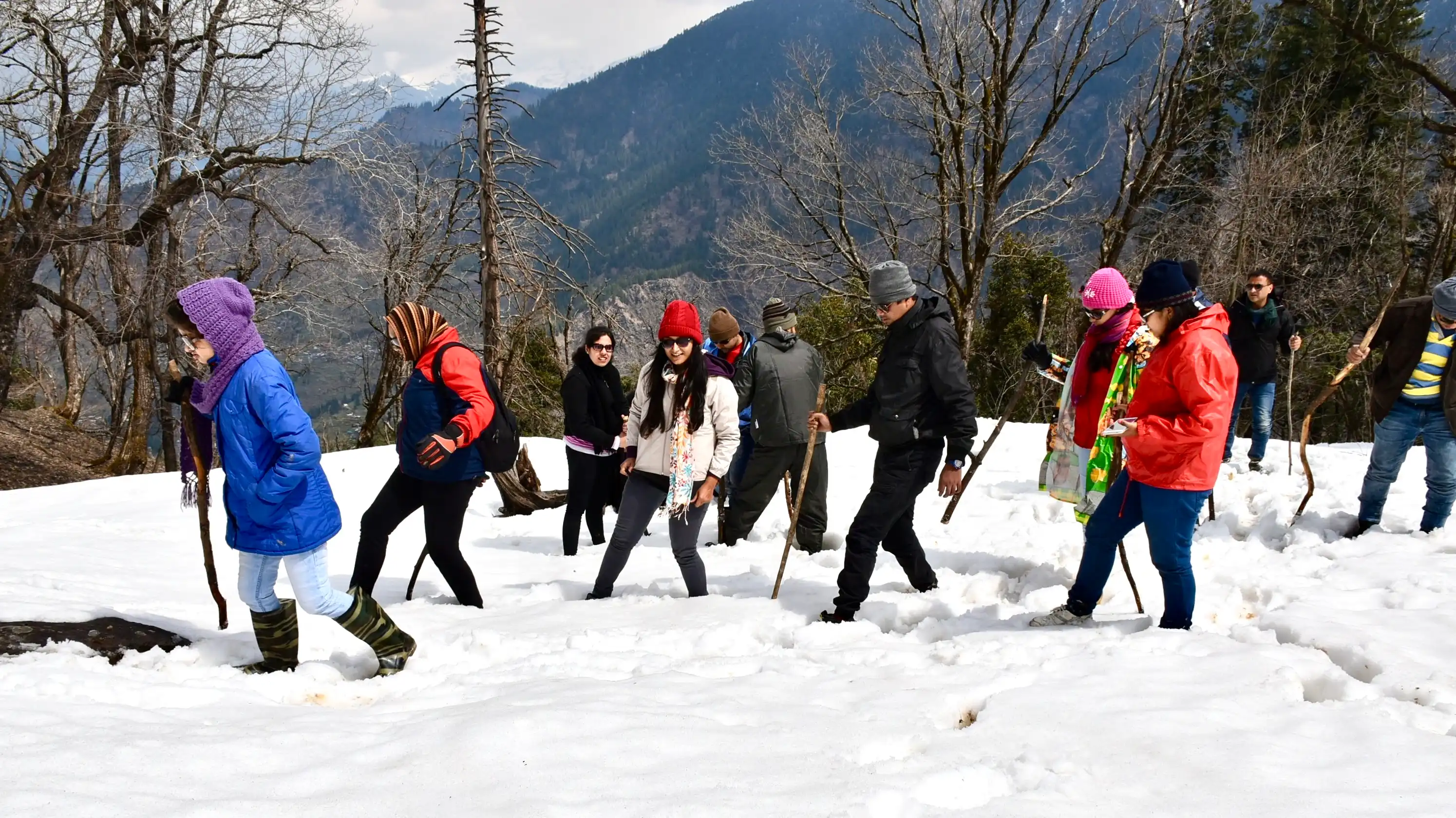 Snow Trek in Manali - Ex Delhi route photograph 5