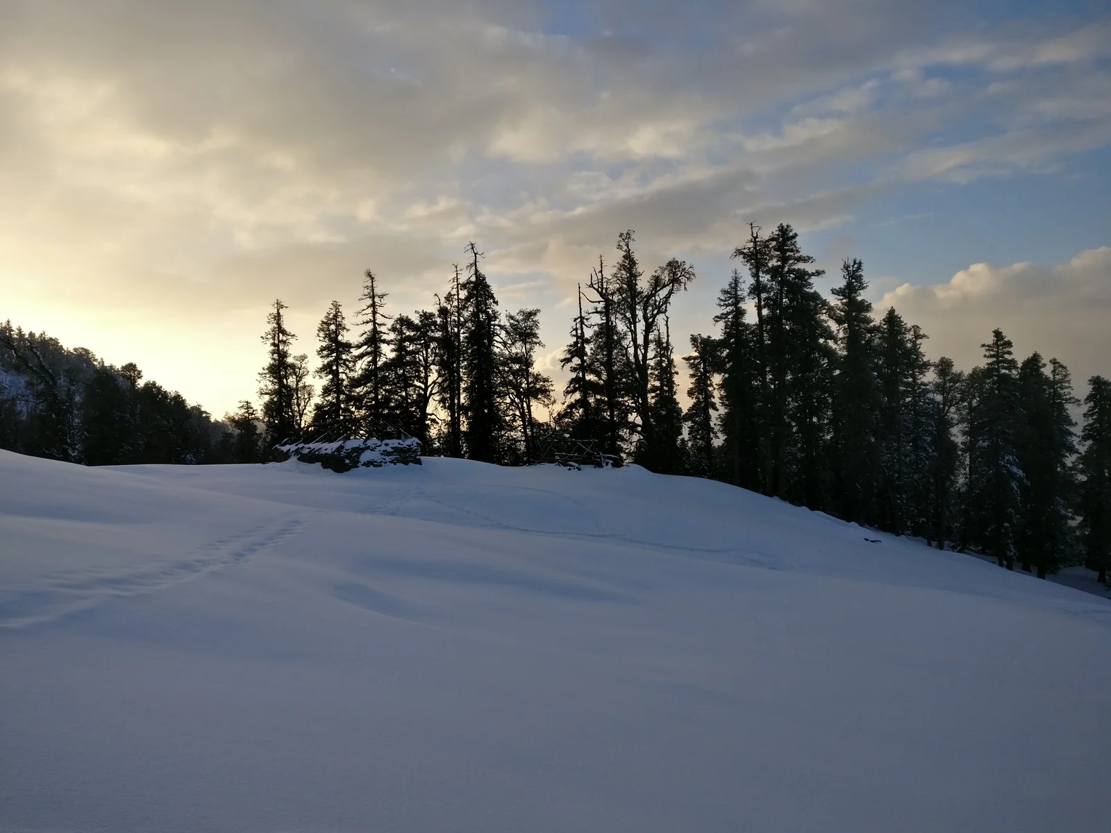 Kedarkantha base camp